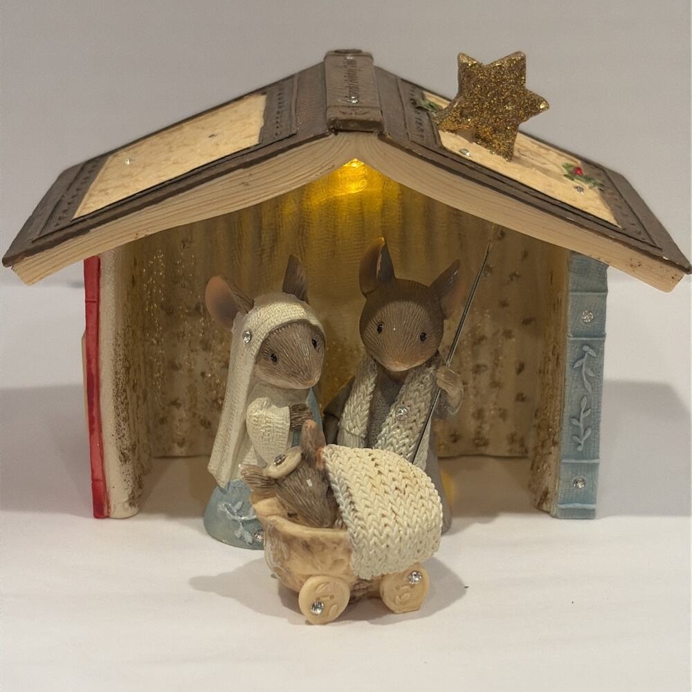 Enesco The Heart of Christmas Mouse Nativity Creche Set- EUC